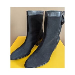 NWT Stuart Weitzman Black Booties